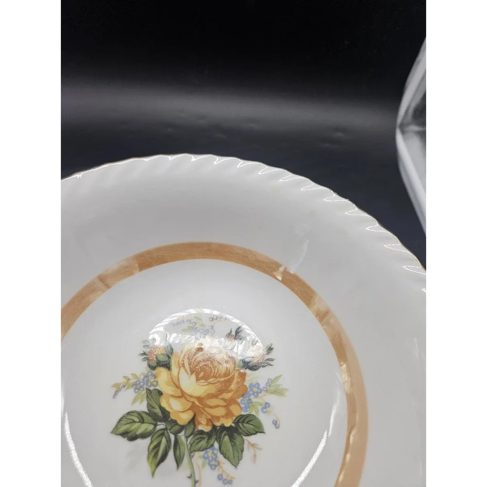 Porcelain Serving  Bowl Yellow Rose Gold Trim Made In Japan Collectible 9